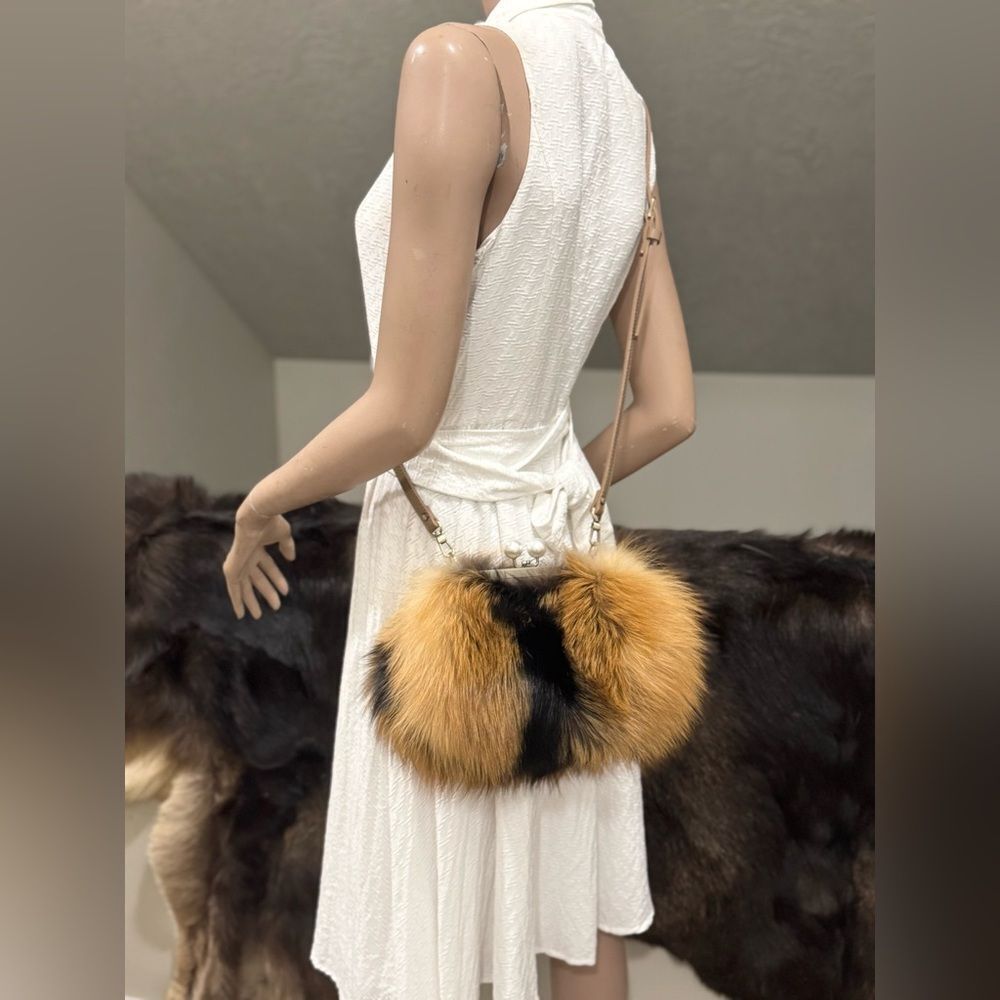 Handmade Real Fox Fur Kiss-lock Frame Clutch Bag, Shoulder Bag/ Crossbody - Picture 7 of 14